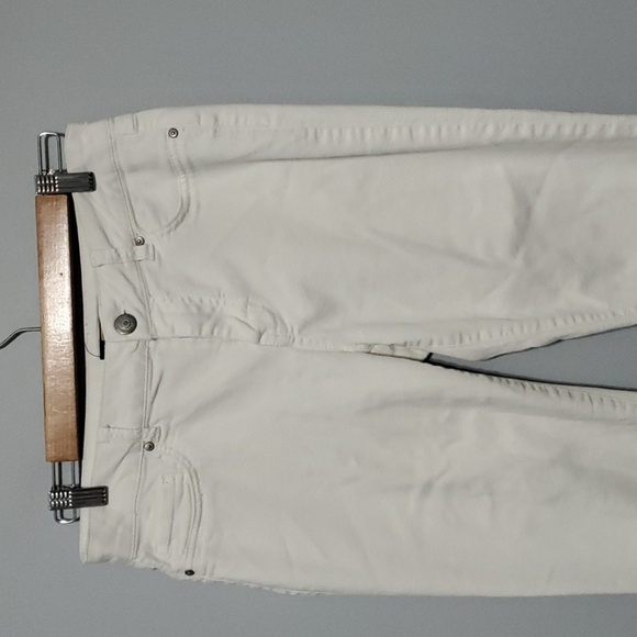 British Khaki Jeans Womens Size 8 White Pants Flexible Comfy Cropped - Picture 3 of 8